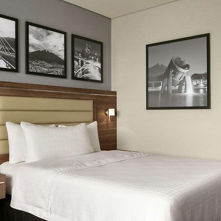 Hampton Inn By Hilton Monterrey Apodaca Buitenkant foto